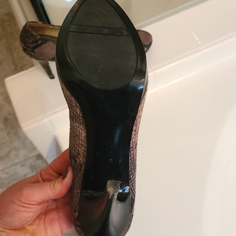 Shoes - Picture 2 of 2